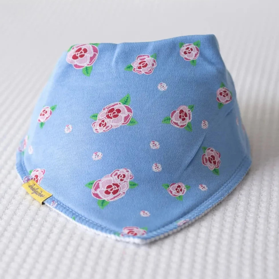 babyboo bib with roses pattern