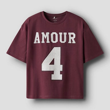 Maroon t-shirt with 'AMOUR 4' text on a light  background